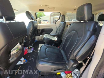 2017 Chrysler Pacifica Touring L 121.6" WB – miniatura 13
