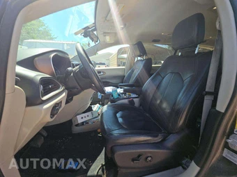 2017 Chrysler Pacifica Touring L 121.6" WB – miniatura 6