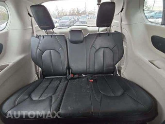 2017 Chrysler Pacifica Touring L 121.6" WB – miniatura 15
