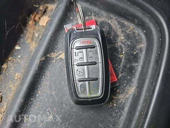 2017 Chrysler Pacifica Touring L 121.6" WB – miniatura 9