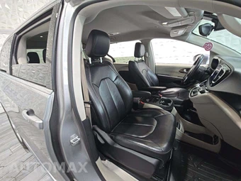 2017 Chrysler Pacifica Touring L 121.6" WB – miniatura 19