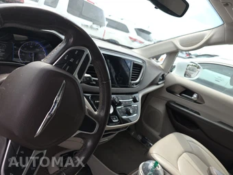 2017 Chrysler Pacifica Touring L 121.6" WB – miniatura 11