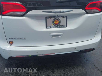2017 Chrysler Pacifica Touring L 121.6" WB – miniatura 23