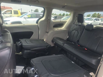 2017 Chrysler Pacifica Touring L 121.6" WB – miniatura 13