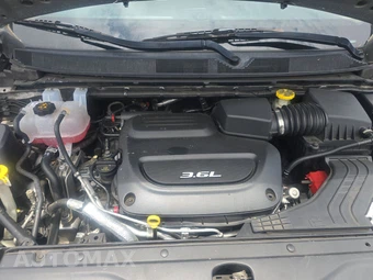 2017 Chrysler Pacifica Touring L 121.6" WB – miniatura 16