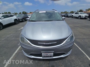 2017 Chrysler Pacifica Touring L 121.6" WB – miniatura 2