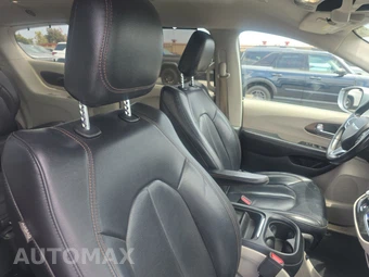 2017 Chrysler Pacifica Touring L 121.6" WB – miniatura 8