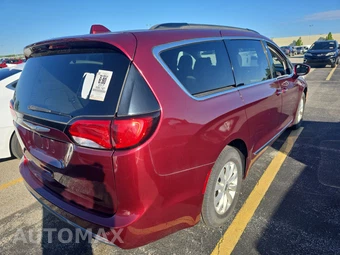 2017 Chrysler Pacifica Touring L 121.6" WB – miniatura 4