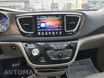 2017 Chrysler Pacifica Touring L 121.6" WB – miniatura 10