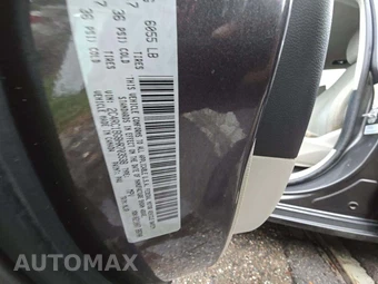 2017 Chrysler Pacifica Touring L 121.6" WB – miniatura 5