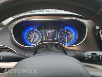 2017 Chrysler Pacifica Touring L 121.6" WB – miniatura 9