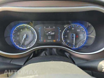 2017 Chrysler Pacifica Touring L 121.6" WB – miniatura 10