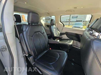 2017 Chrysler Pacifica Touring L 121.6" WB – miniatura 18