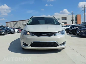 2017 Chrysler Pacifica Touring L 121.6" WB – miniatura 2