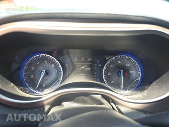 2017 Chrysler Pacifica Touring L 121.6" WB – miniatura 12