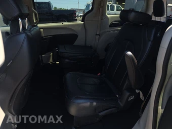 2017 Chrysler Pacifica Touring L 121.6" WB – miniatura 13