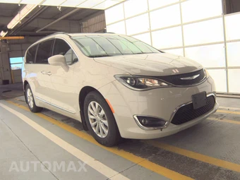 2017 Chrysler Pacifica Touring L 121.6" WB – miniatura 3
