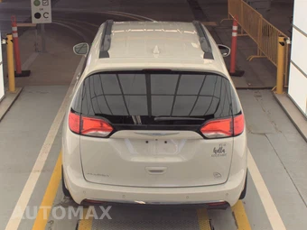 2017 Chrysler Pacifica Touring L 121.6" WB – miniatura 5