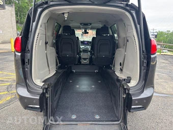 2017 Chrysler Pacifica Touring L 121.6" WB - car from the USA, Manheim Buy-Now listing at AUTOMAX