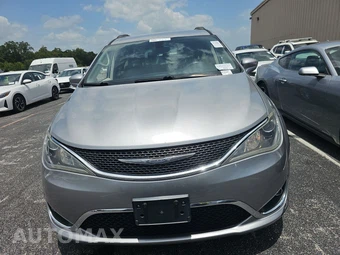 2017 Chrysler Pacifica Touring L 121.6" WB – miniatura 2