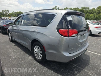 2017 Chrysler Pacifica Touring L 121.6" WB – miniatura 6