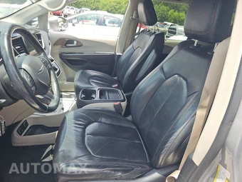 2017 Chrysler Pacifica Touring L 121.6" WB – miniatura 7