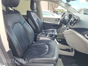 2017 Chrysler Pacifica Touring L 121.6" WB – miniatura 8