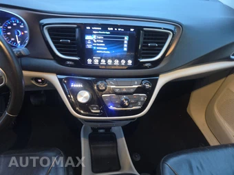 2017 Chrysler Pacifica Touring L 121.6" WB – miniatura 11