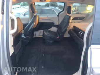 2017 Chrysler Pacifica Touring L 121.6" WB – miniatura 13