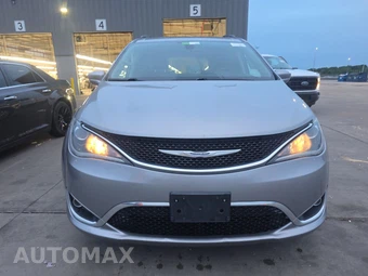 2017 Chrysler Pacifica Touring L 121.6" WB – miniatura 2