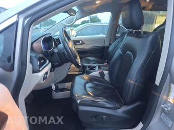 2017 Chrysler Pacifica Touring L 121.6" WB – miniatura 7