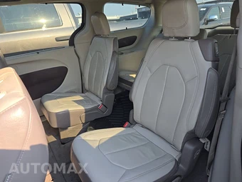 2017 Chrysler Pacifica Touring L 121.6" WB - miniatura 13
