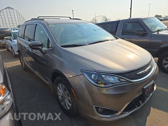 2017 Chrysler Pacifica Touring L 121.6" WB - miniatura 3