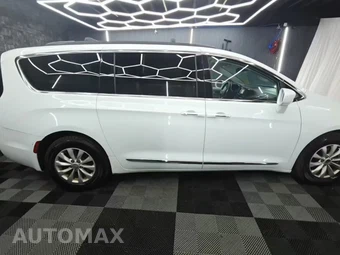 2017 Chrysler Pacifica Touring L 121.6" WB - miniatura 5