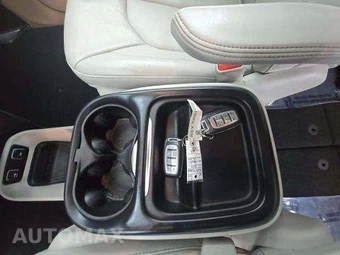 2017 Chrysler Pacifica Touring L 121.6" WB - miniatura 9
