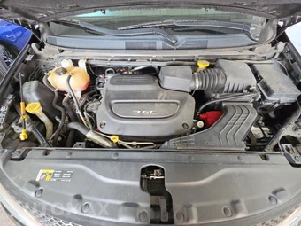 2017 Chrysler Pacifica Touring L Plus 121.6" WB – miniatura 16