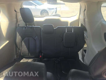 2017 Chrysler Pacifica Touring L Plus 121.6" WB – miniatura 14