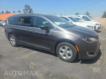 2017 Chrysler Pacifica Touring L Plus 121.6" WB – miniatura 4