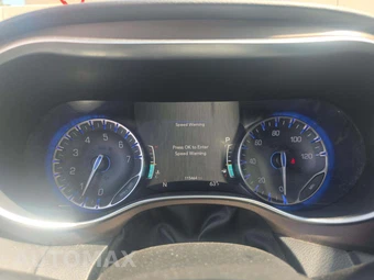 2017 Chrysler Pacifica Touring L Plus 121.6" WB – miniatura 9