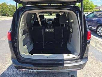 2017 Chrysler Pacifica Touring L Plus 121.6" WB – miniatura 15