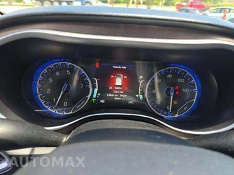 2017 Chrysler Pacifica Touring L Plus 121.6" WB – miniatura 9
