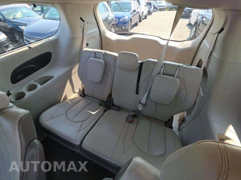2017 Chrysler Pacifica Touring L Plus 121.6" WB - miniatura 14