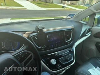 2017 Chrysler Pacifica Touring L Plus 121.6" WB - miniatura 7