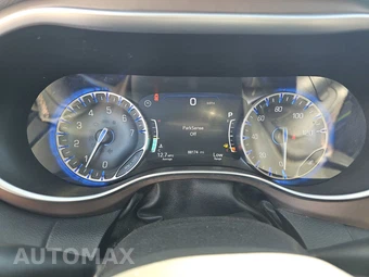 2017 Chrysler Pacifica Touring L Plus 121.6" WB - miniatura 12