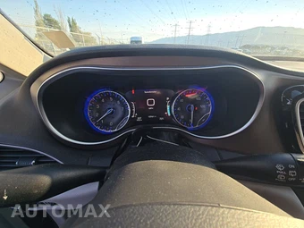 2017 Chrysler Pacifica Touring L Plus 121.6" WB - miniatura 12