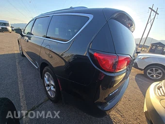 2017 Chrysler Pacifica Touring L Plus 121.6" WB - miniatura 6