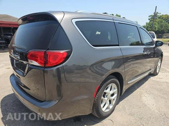 2017 Chrysler Pacifica Touring L Plus 121.6" WB – miniatura 3
