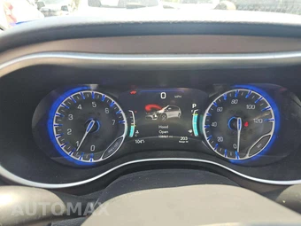 2017 Chrysler Pacifica Touring L Plus 121.6" WB – miniatura 9