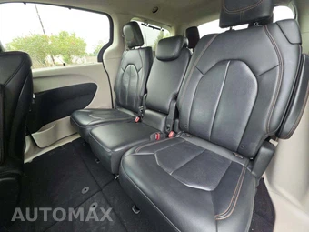 2017 Chrysler Pacifica Touring L Plus 121.6" WB – miniatura 10