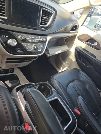 2017 Chrysler Pacifica Touring L Plus 121.6" WB – miniatura 11